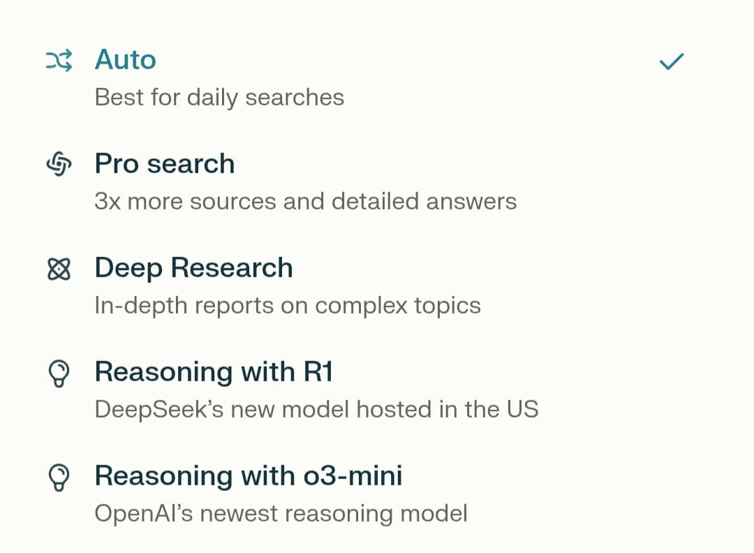 الوصول إلى ميزة Deep Research من قائمة الخيارات في صندوق البحث